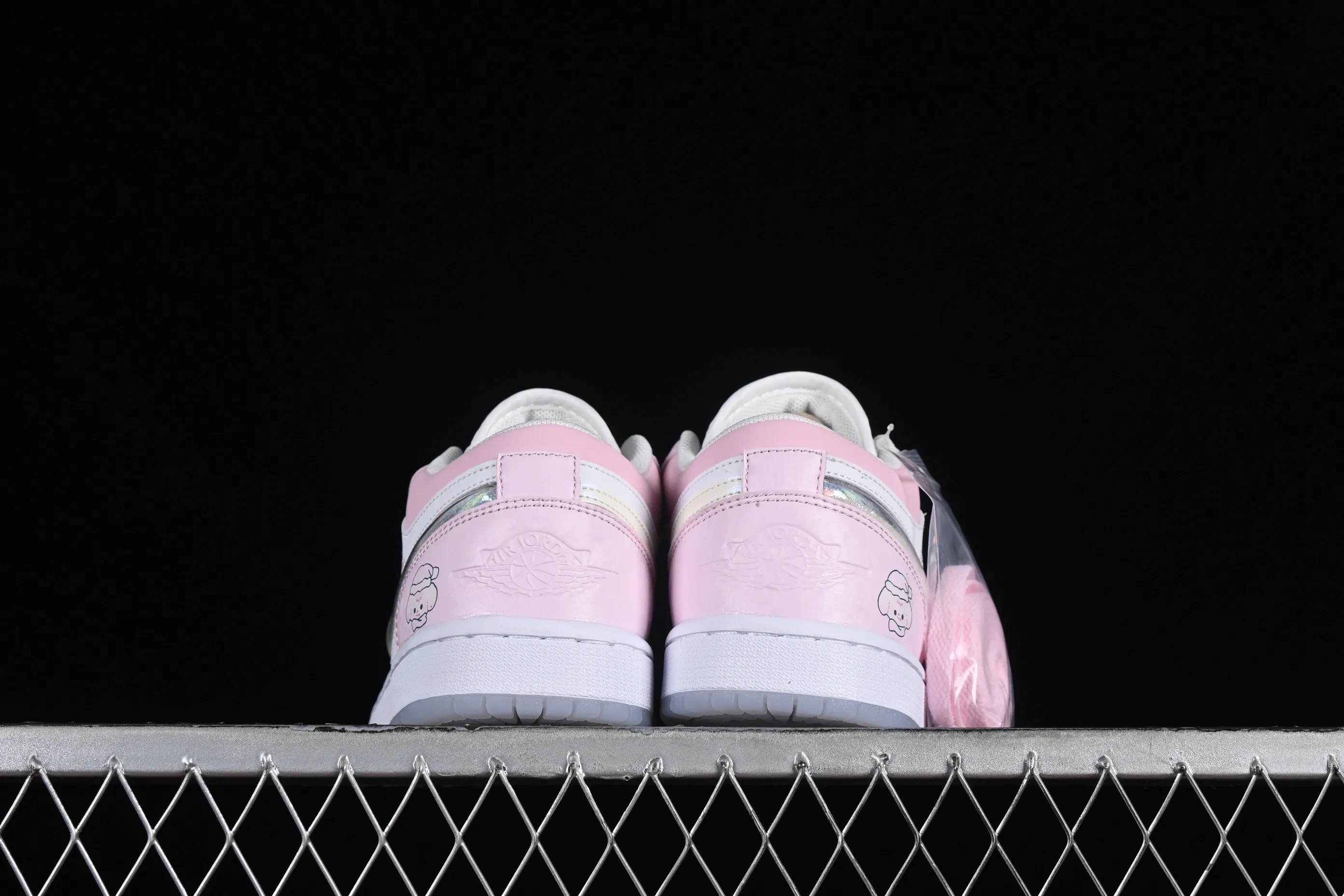 All categories Air Jordan Jordan series basketball shoes Air Jordan 1 Low Air Jordan 1 Low AJ1 Joe 1 customized low-top cultural casual sneakers FQ9112-100